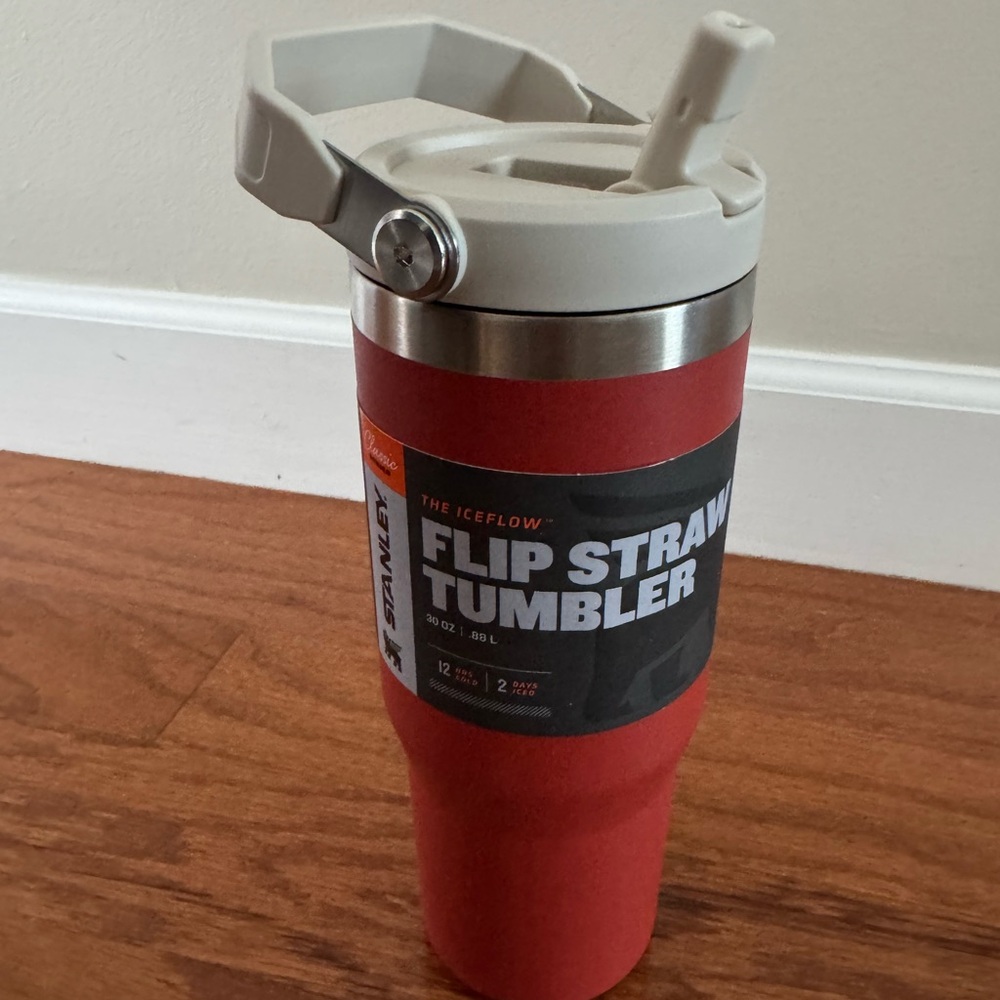 NWT Stanley Ice Flow Flip Straw Tumbler 30oz, Carnelian